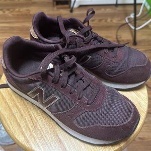 New Balance classic shoes